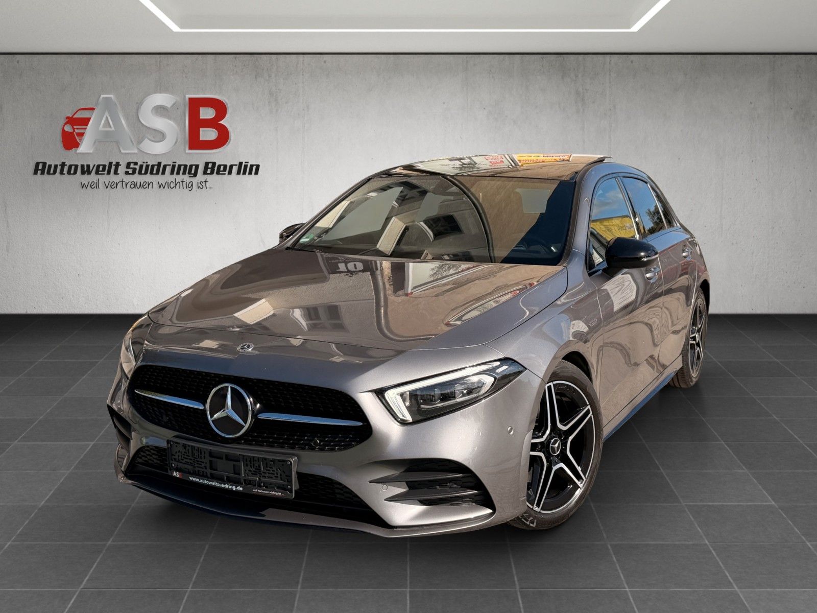MERCEDES-BENZ A 200 Edition*AMG Line*Pano*LED*Leder*Widescree