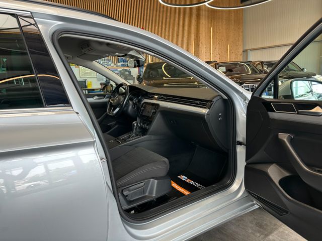 Volkswagen Passat *KEYLESS*ACC*AHK*NAV*3-ZONEN*LED*