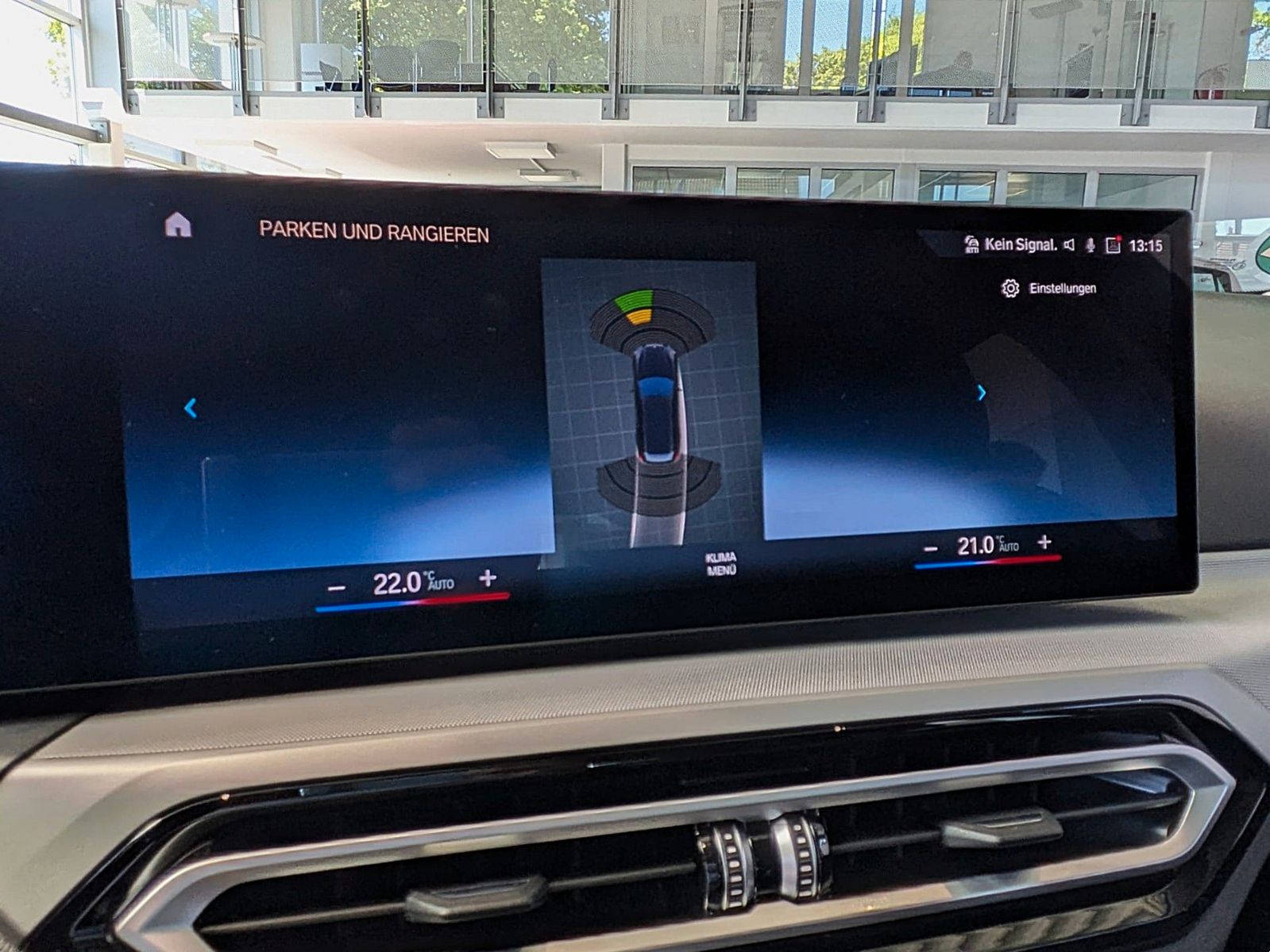Fahrzeugabbildung BMW 320 d Touring AUT LEDER NAVI HUD LIVE COCKPIT