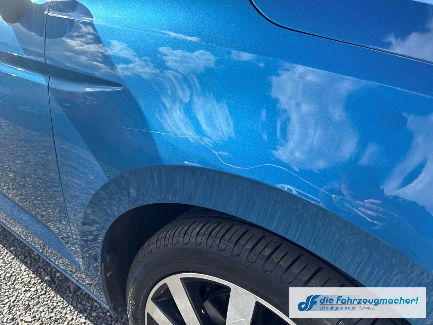 Fahrzeugabbildung Volkswagen Touran Highline 2,0TDi Pano *EXPORT