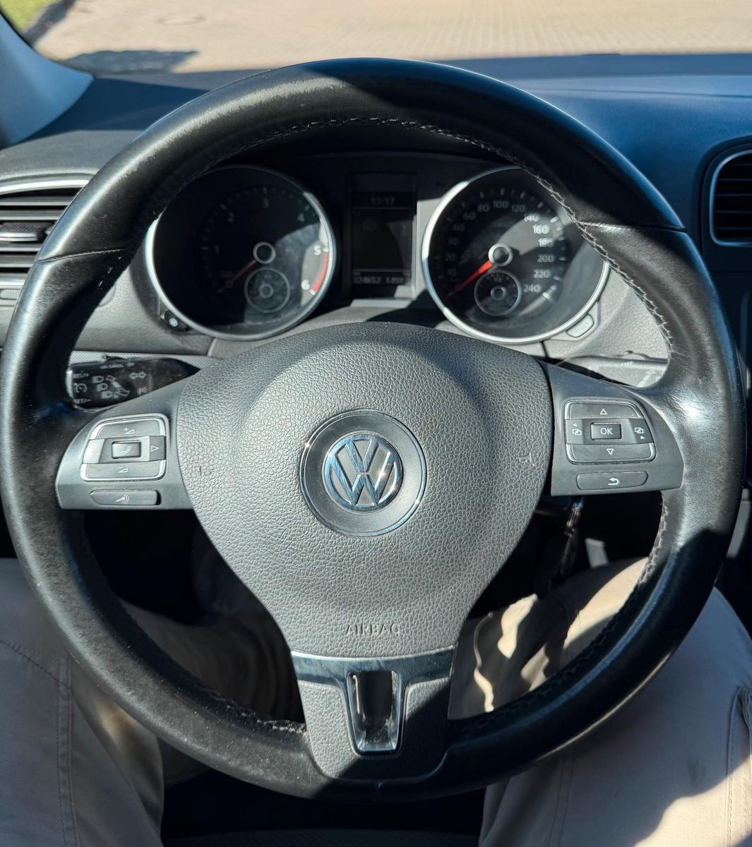 Volkswagen Golf 2011 — photo 9