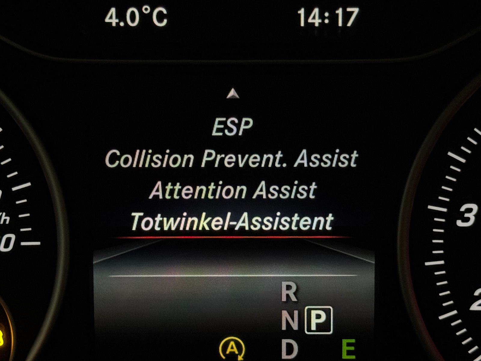 Fahrzeugabbildung Mercedes-Benz B 200 7G-DCT SPORTPAKET URBAN AMG NIGHT COMAND