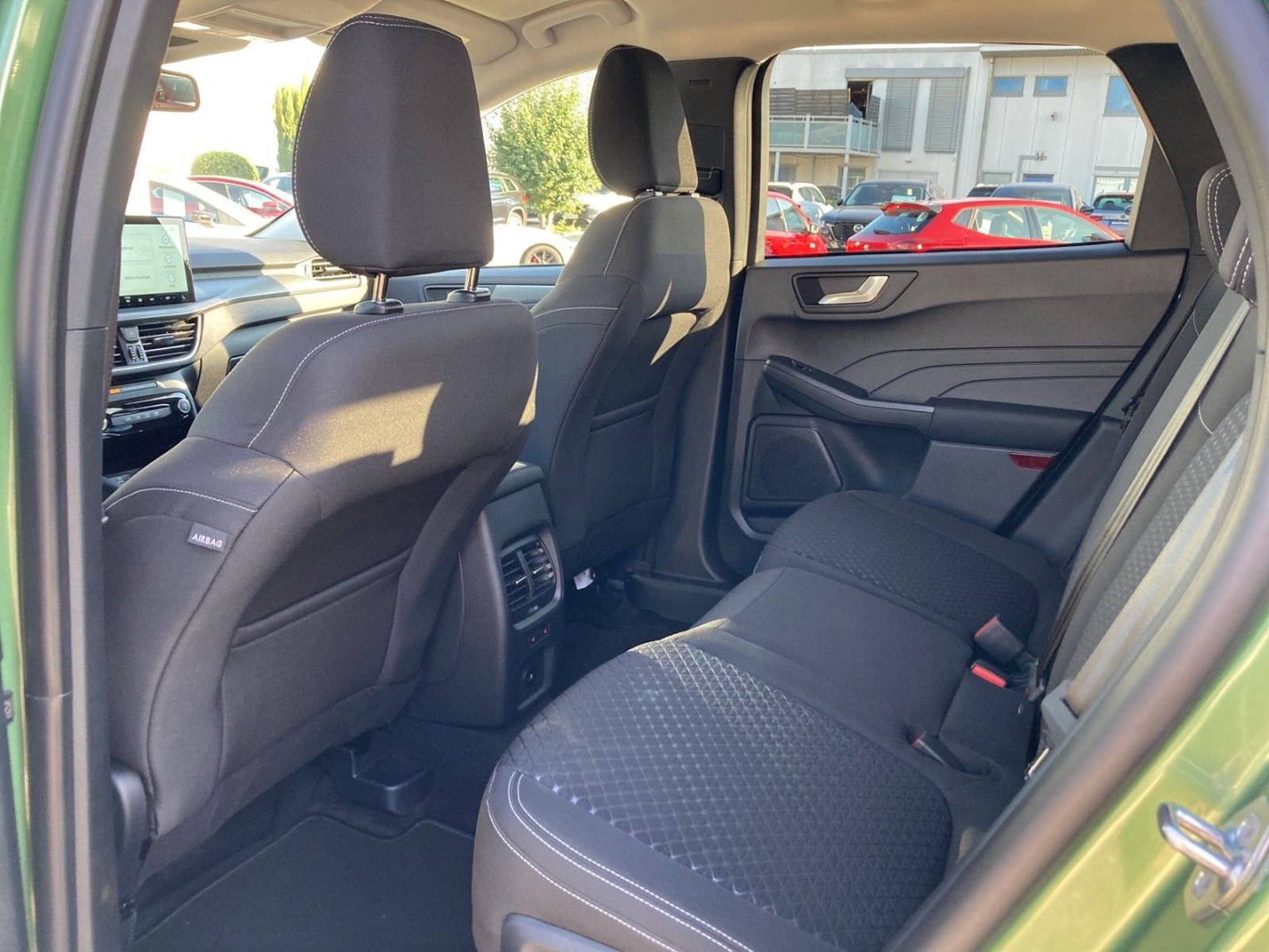 FORD Kuga Titanium 1.5 Ecoboost AUTOMATIK / LED / NAV - Image 13