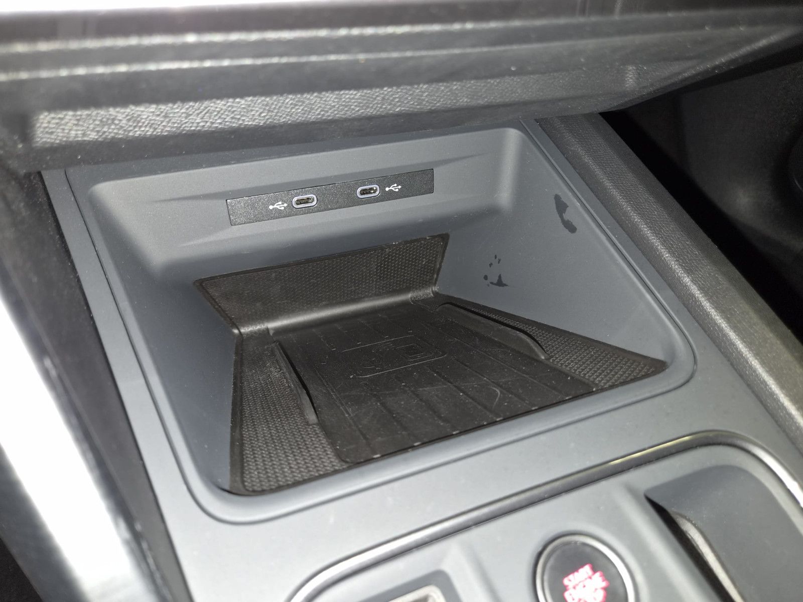 Fahrzeugabbildung CUPRA Leon VZ e-Hybrid / GEPFLEGT / NAVI / KAMERA
