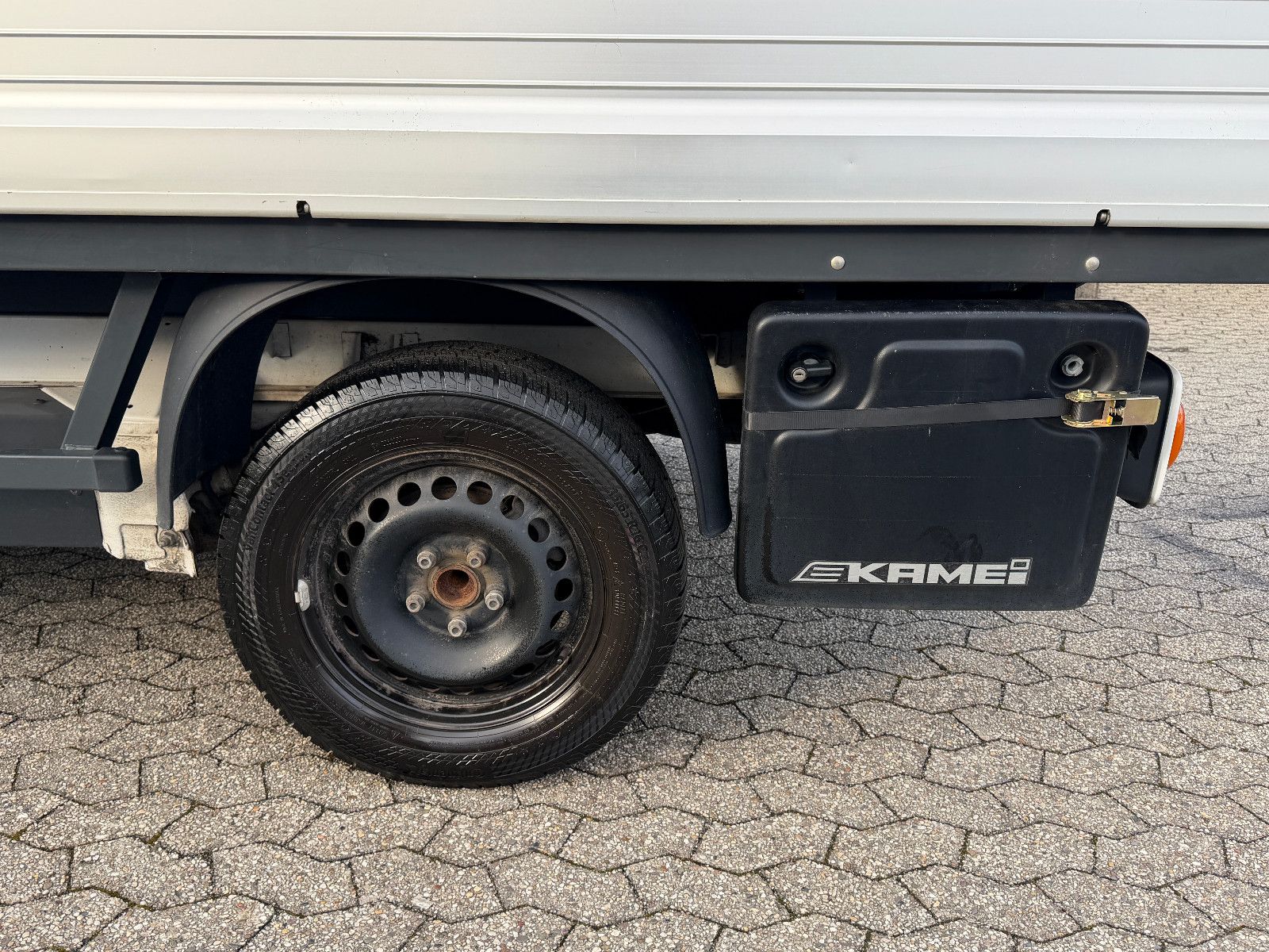 Fahrzeugabbildung Volkswagen T6.1 Transporter Pritsche//APPLE-CAR/NAVI/