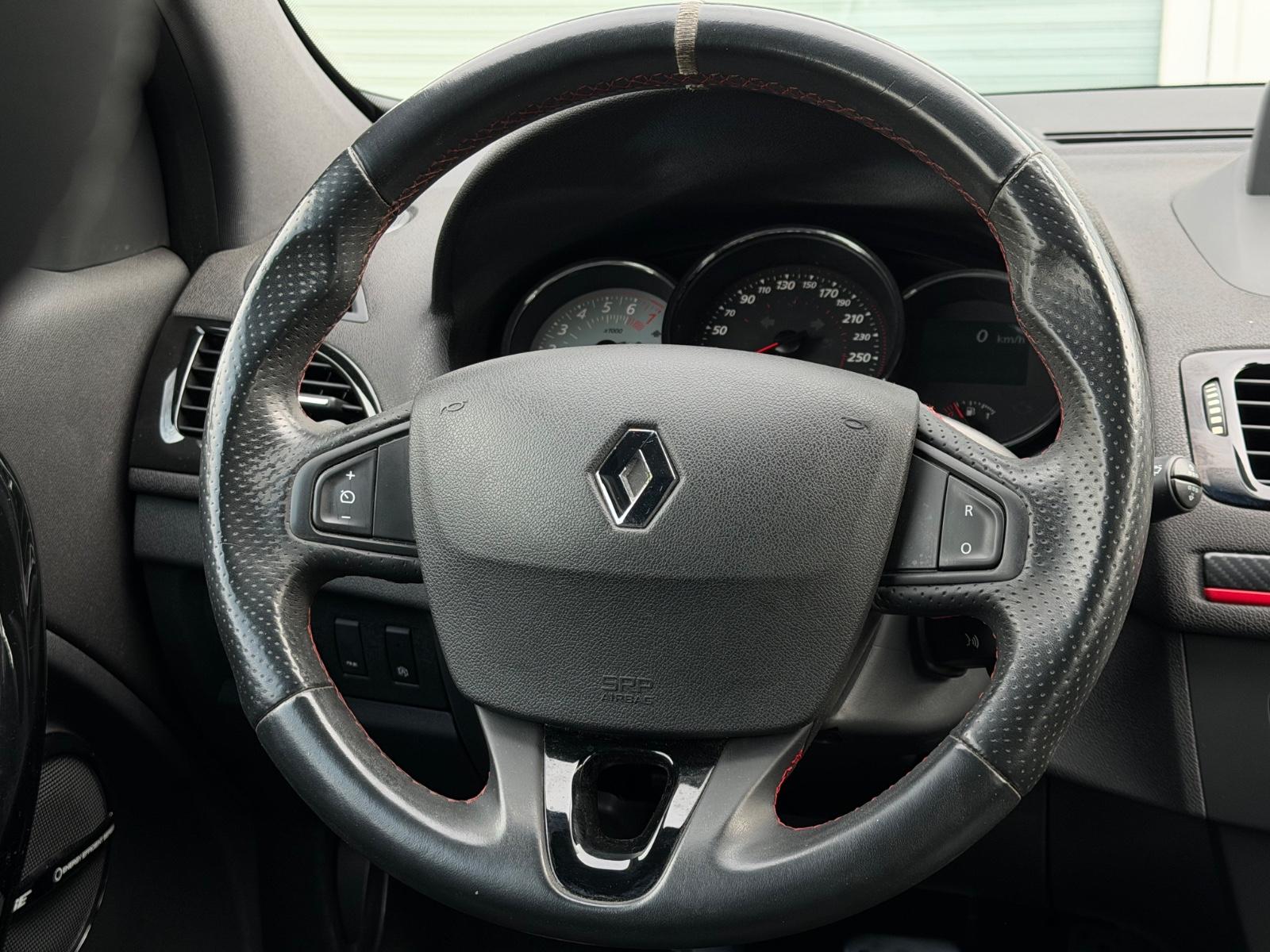 Renault Megane III Coupe+Renault-Sport+BOSE+Memory+SHZ