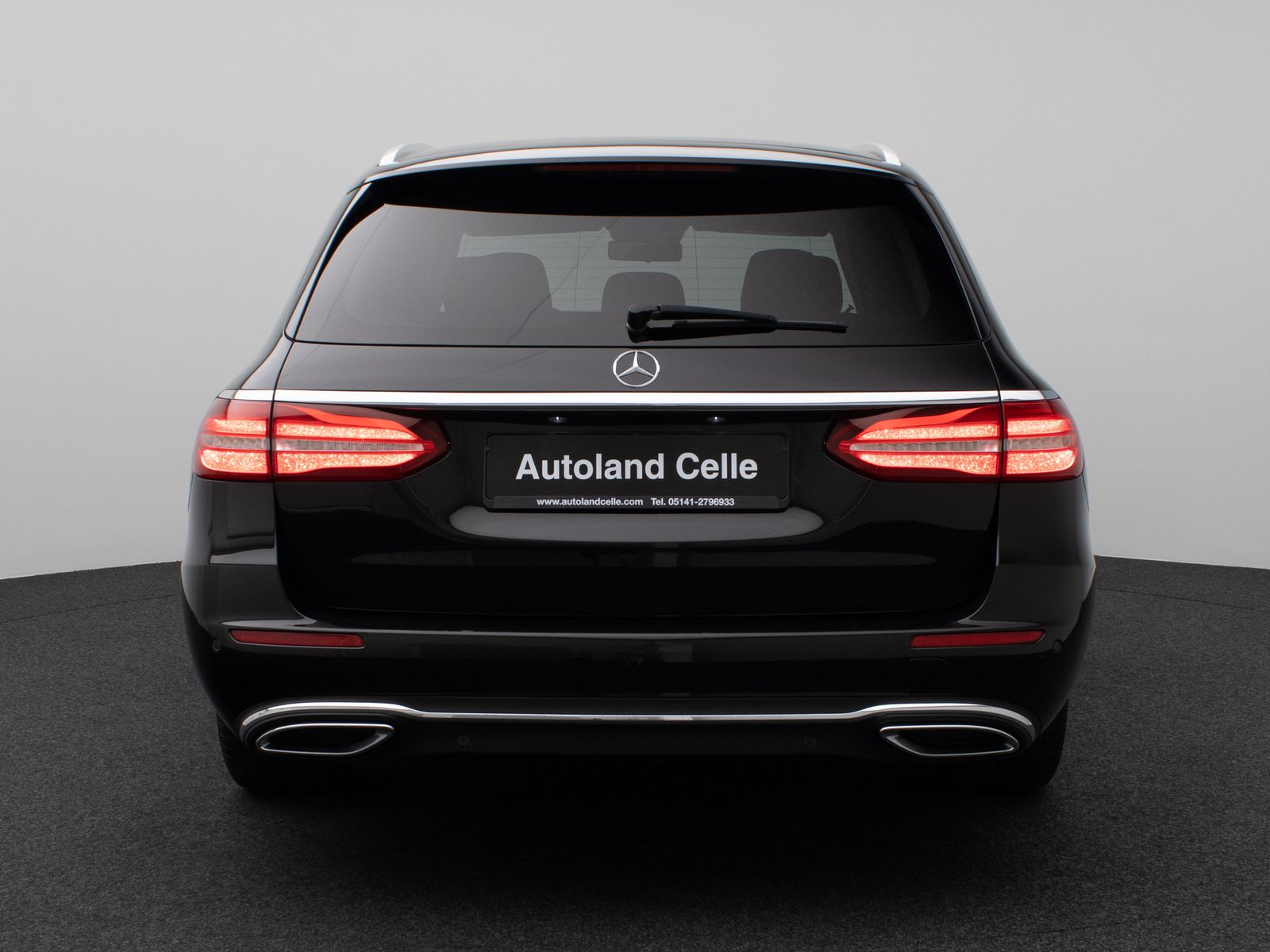 Fahrzeugabbildung Mercedes-Benz E 220d T-Modell Avantgarde Kamera AHK Tempomat