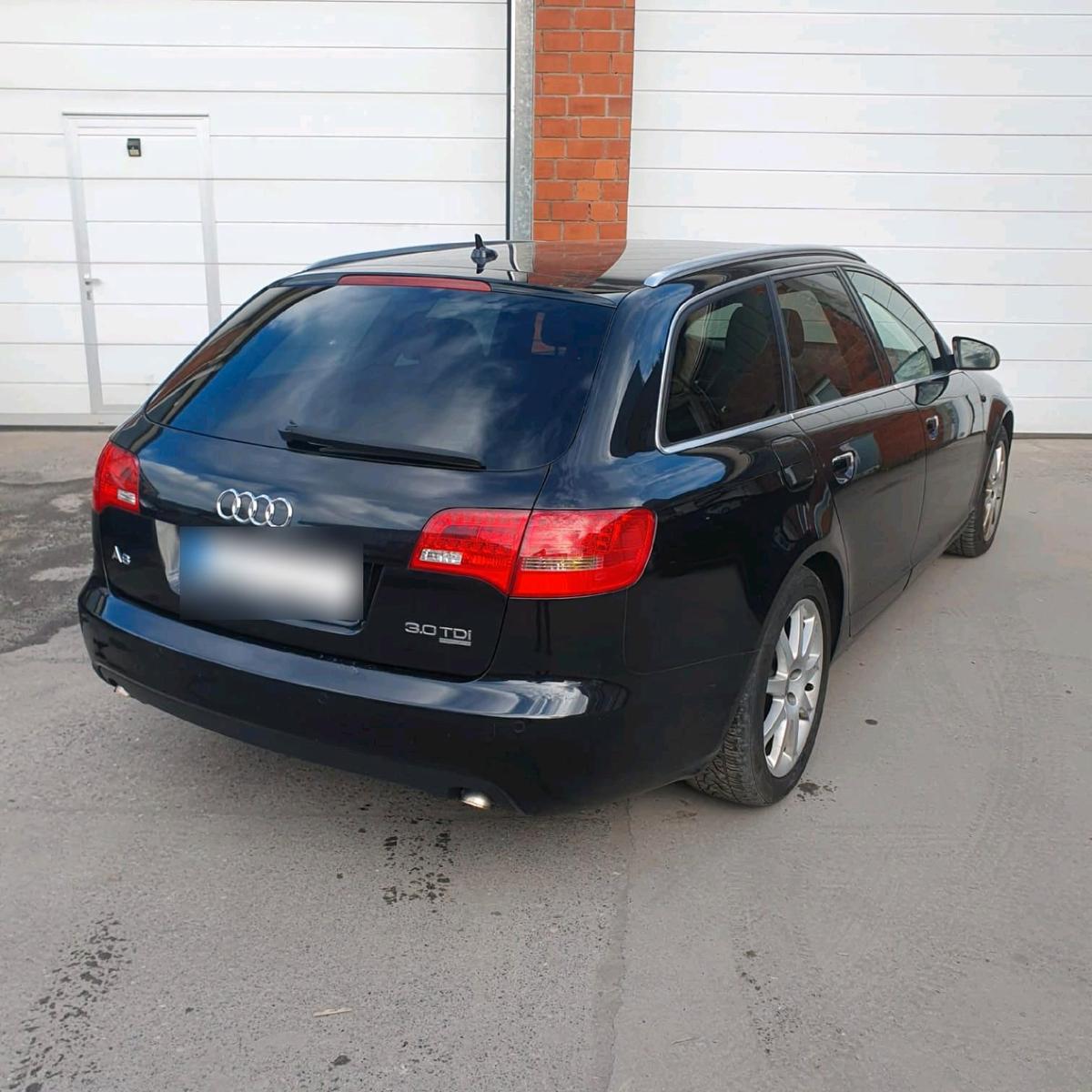 Audi Quattro 2006 — rear view