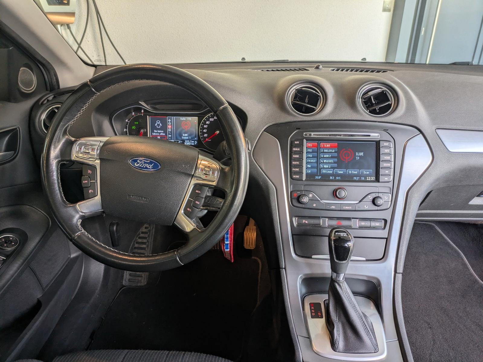 Ford Mondeo 2012 — photo 12