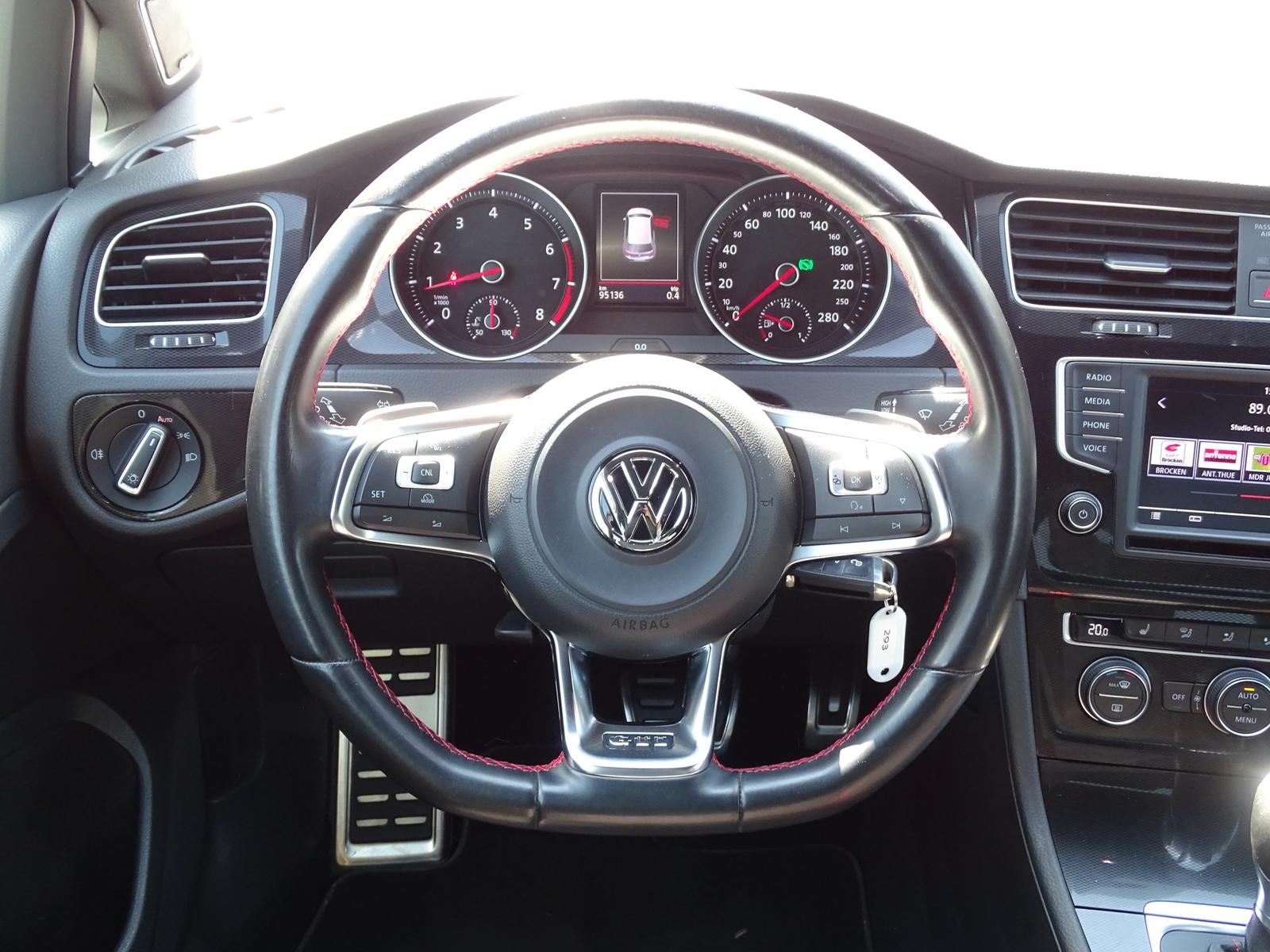 Volkswagen Golf VII 2.0 GTI BMT Bi-Xenon Dynaudio Standheiz