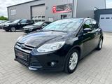 Ford Focus Lim. Trend *HU/AU+ Z-RIE. NEU* SITZHZG.* - Ford Focus aus 2011: Limousine