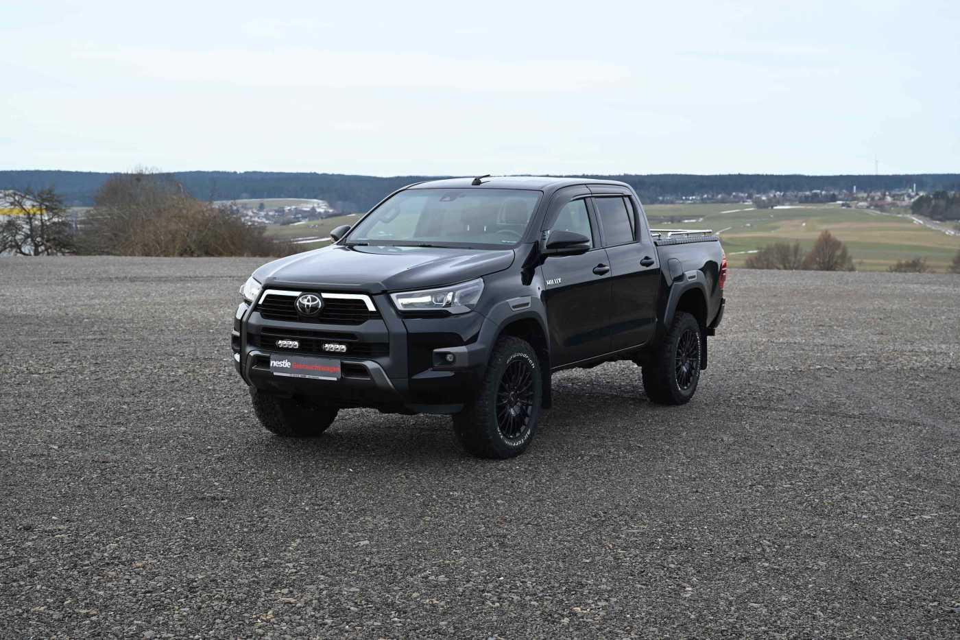 Toyota Hilux 2.8l AT DC Invincible*Nestle Offroad