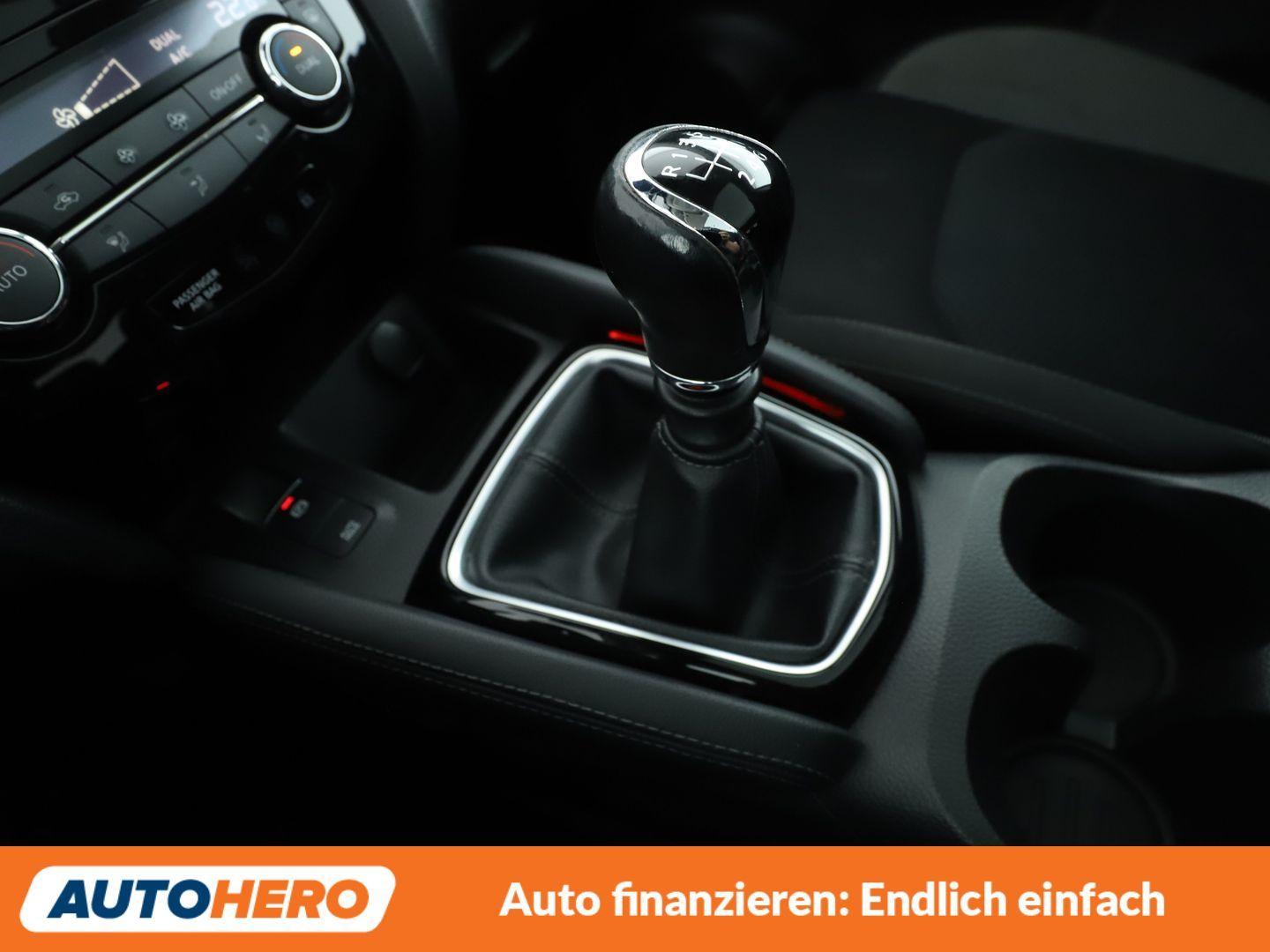 Nissan Qashqai 1.3 DIG-T N-Connecta *NAVI*TEMPO*CAM*PDC