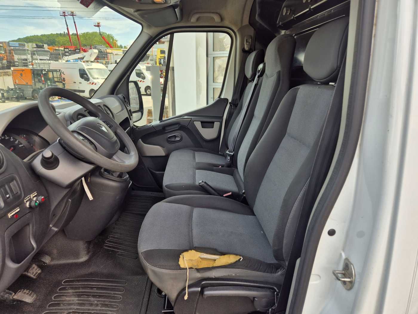 Fahrzeugabbildung Renault Master 2.3 dCi / KLUBB K32, 12,5m
