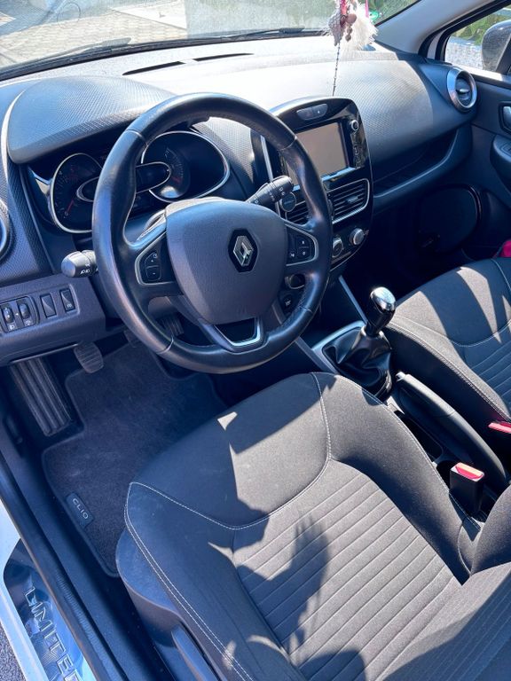 Image of Renault Clio