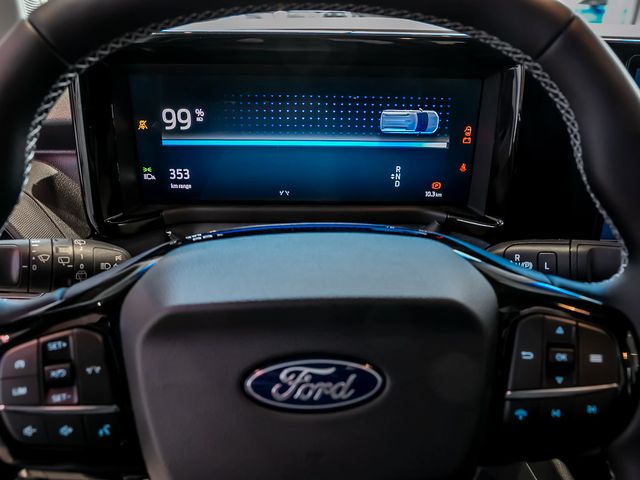 Ford Tourneo Courier BEV Trend Fahrerassistenz-Paket