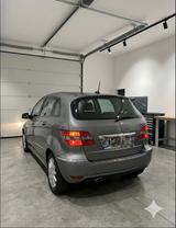 Mercedes-Benz B 160  - Mercedes-Benz B-Klasse Gebrauchtwagen in Dortmund