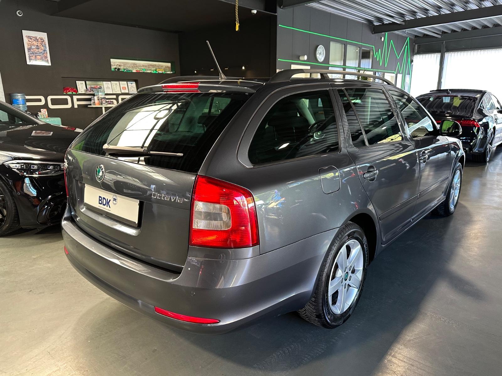 Skoda Octavia 2011 — photo 5