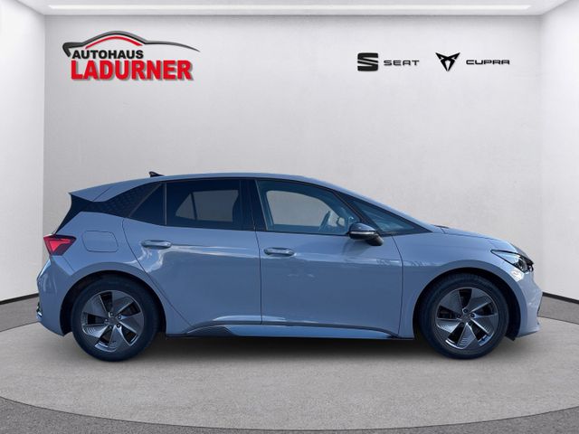 Born 150 kW 60KwH *Navi/ACC/RFK/LED*