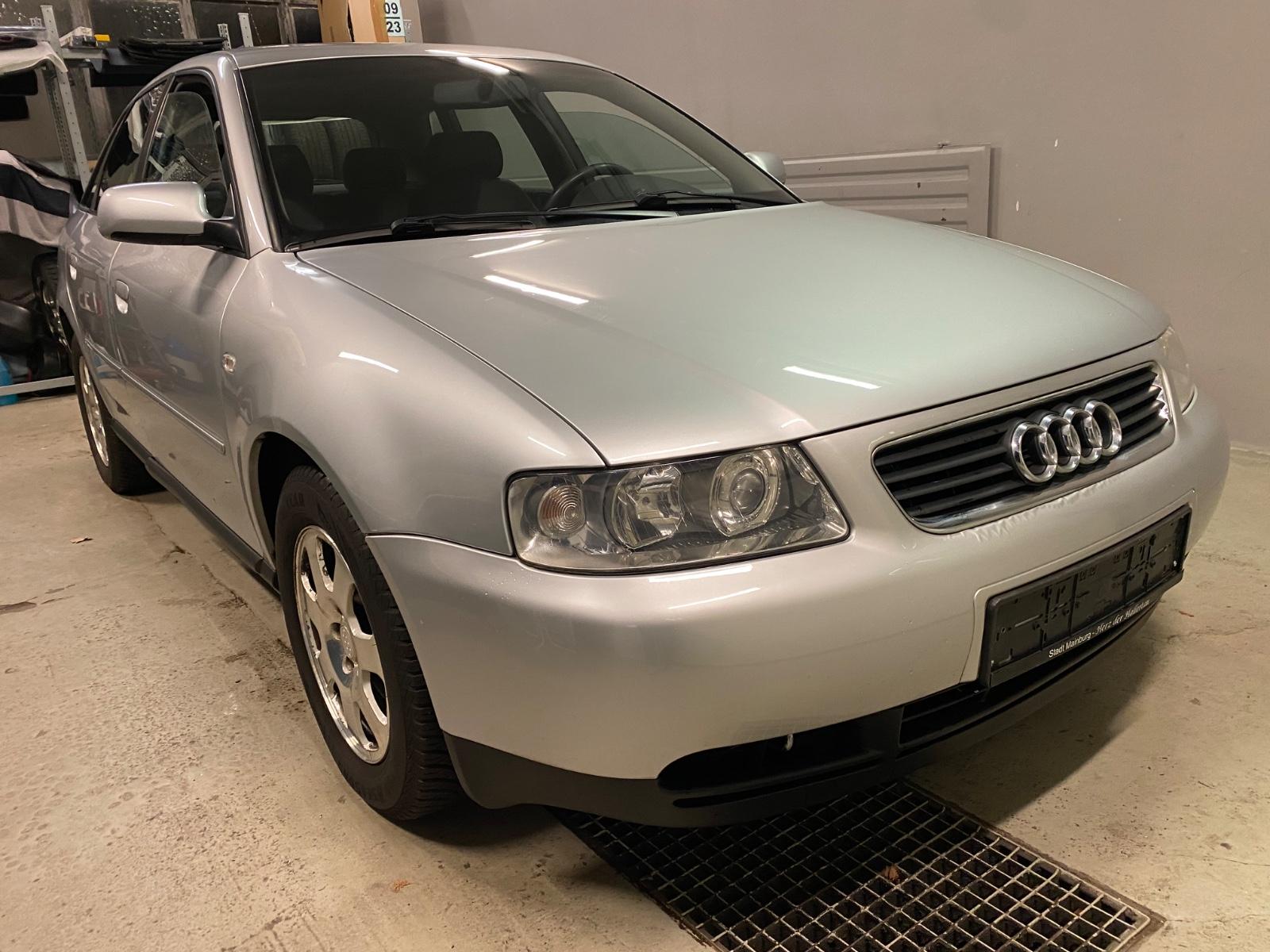 Audi A3 1.6 Automatik-Klima-1.Familienbesitz
