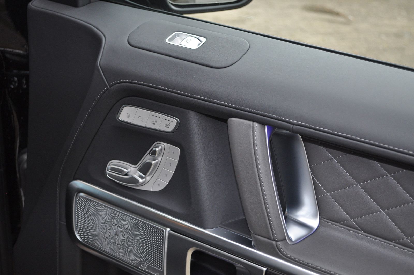 Fahrzeugabbildung Mercedes-Benz G 500 Final Edition V8 Black