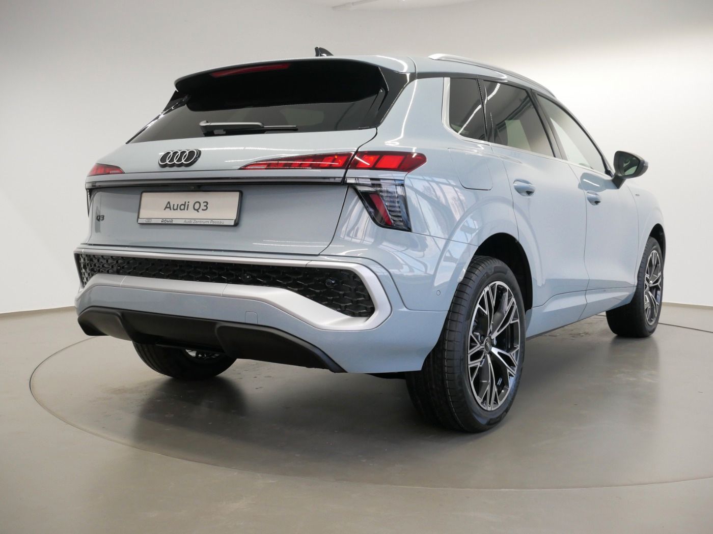 Audi Q3 e-hybrid S tro. S line LED virt. Cock.+ TECH+ foto 6