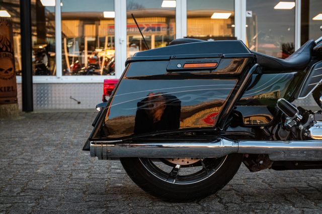 Fahrzeugabbildung Harley-Davidson CVO STREET GLIDE 110 cui FLHXSE - KESSTECH