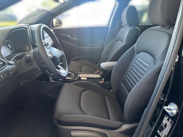 Fahrzeugabbildung Hyundai i30 cw 1.0 T-GDI (100 PS) 7-DCT Advantage Plus-P