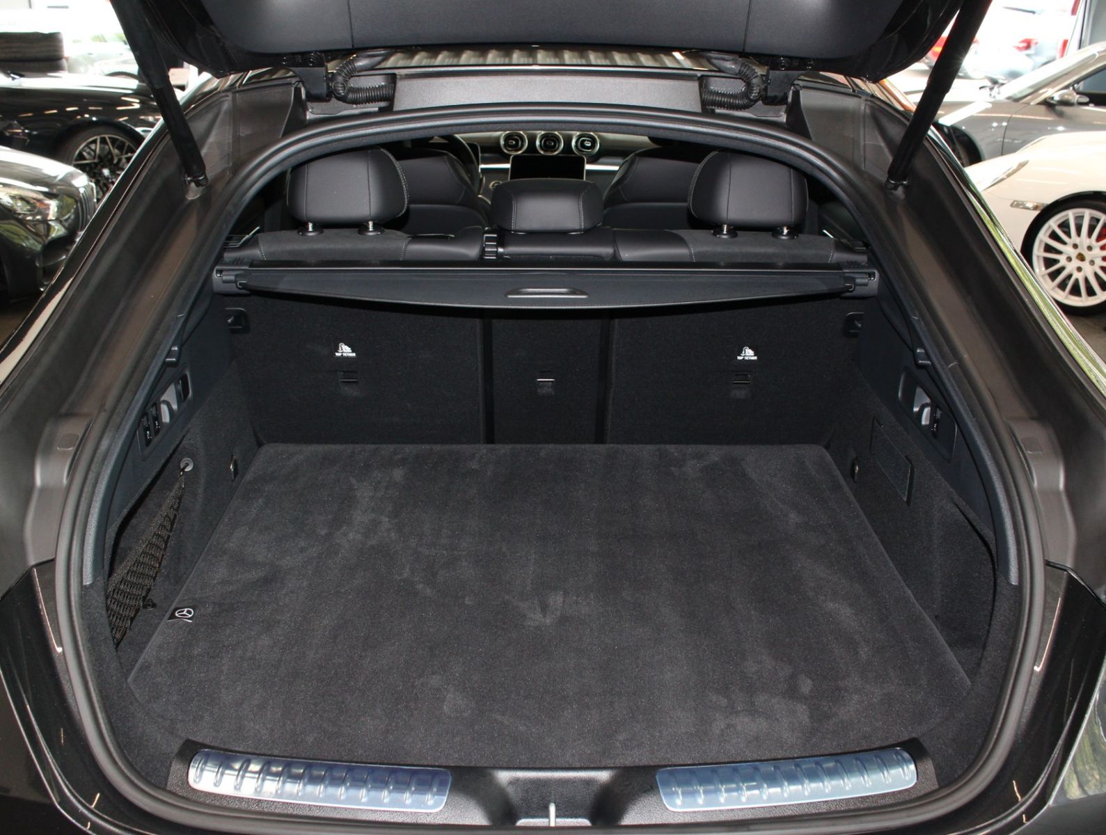 Fahrzeugabbildung Mercedes-Benz GLC 220 d 4Matic Edition AMG Line 1.HAND|5.602KM