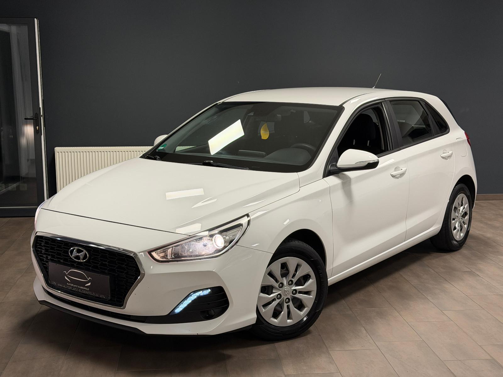 Hyundai i30 Lim. 1.0 Select /KLIMA/LED/2.HAND/LANE ASS