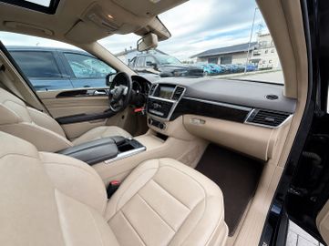 Mercedes ML 350 - 8