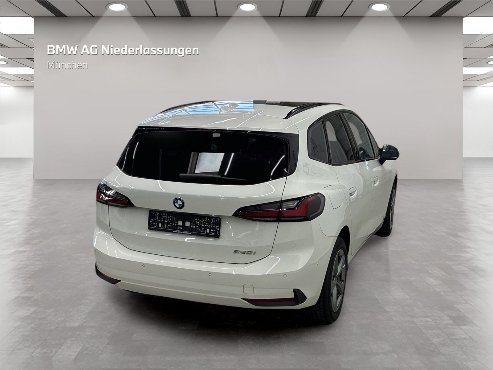 BMW 220 Active Tourer - Bild 4
