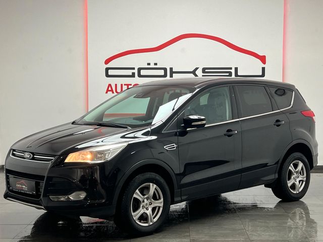 Ford Kuga*Titanium*Automatik*Klimaaut*PDC*ALU*T.Leder