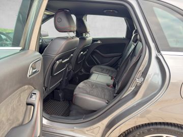Mercedes-Benz B 200 CDI AMG Line|7G DCT Automatik|LED|AHK
