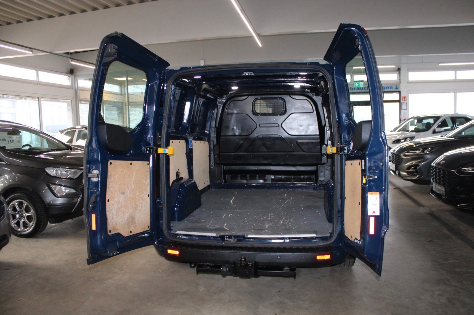 Fahrzeugabbildung Ford Transit Custom TREND L1 Kasten AHK KLIMA 1.Hand