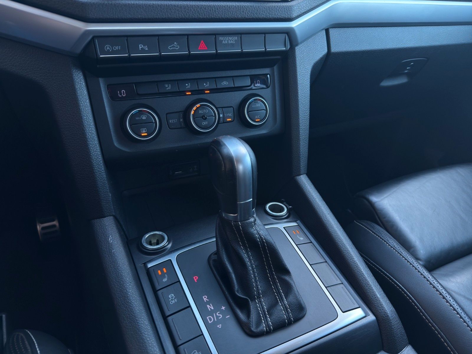 Fahrzeugabbildung Volkswagen Amarok 4Motion *Standheizung*AHK*Kamera*Bi-Xen*