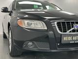 Volvo V70 Kombi Summum 5 Zylinder Ahk Bi-Xenon SHZ - gebrauchte Volvo V70 aus dem Jahr 2008