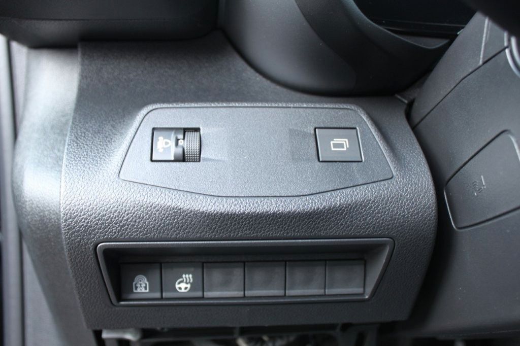 Fahrzeugabbildung Fiat Doblo Kombi L2 8-fach bereift