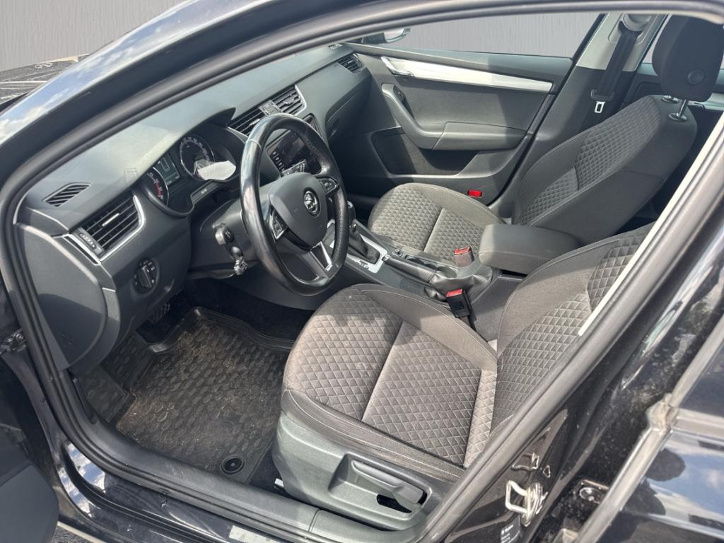 Skoda Octavia Combi III 2.0 TDI DSG AHK ACC LED SHZ Na