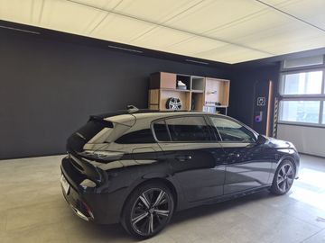 Peugeot 308 - 8