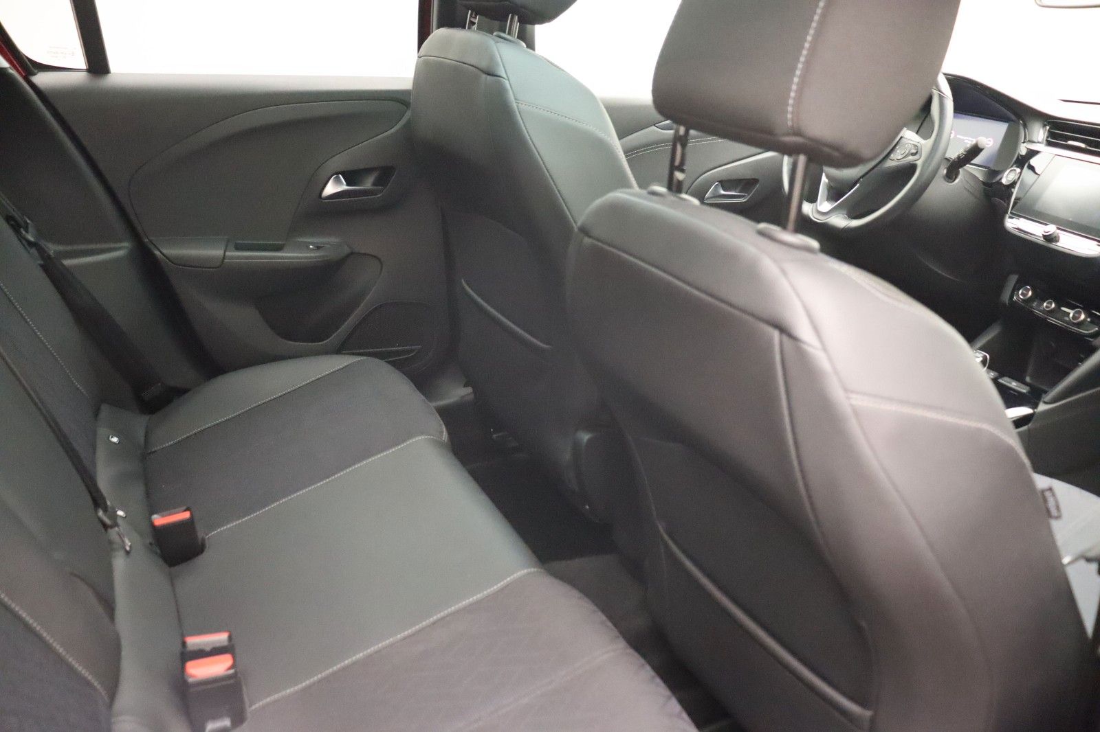 Fahrzeugabbildung Opel Corsa-e F First Edition IntelliLux Panorama PDC