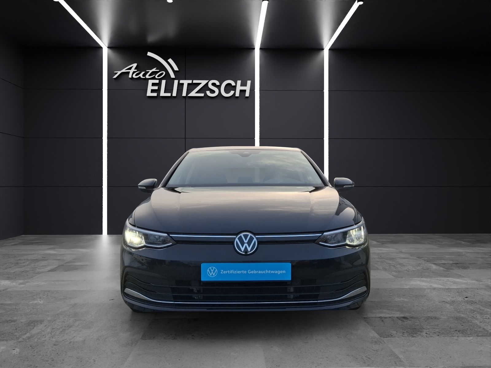 Fahrzeugabbildung Volkswagen Golf VIII TSI Move LED ACC AID NAVI PDC SHZ LM