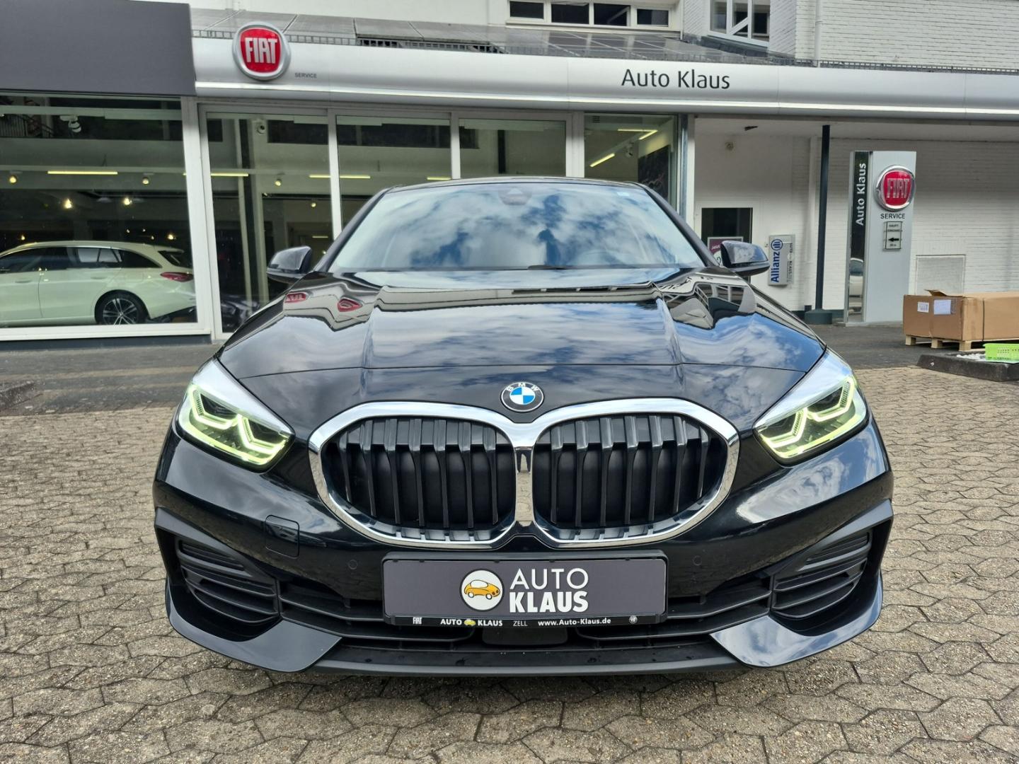 BMW 118 i Advantage Navi CarPlay LED PDC Sitzheizung, миниатюра 15