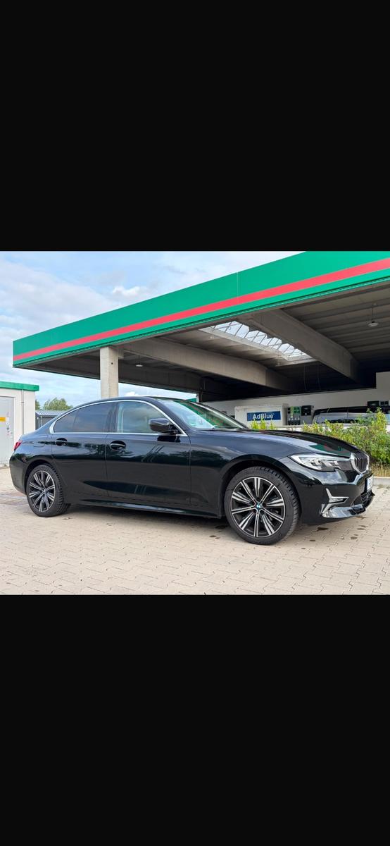 BMW 320i xDrive Automatik -