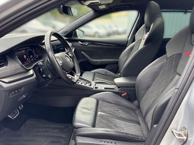 Octavia Combi RS PLUS 2.0TSI PANO+AHK+HUD+KAM