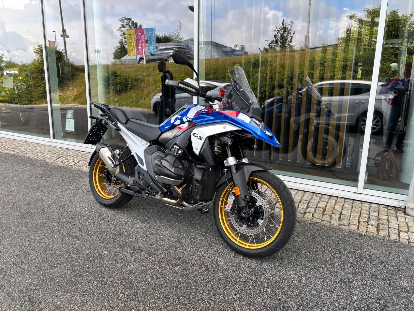 Fahrzeugabbildung BMW R 1300 GS Trophy 4 Pakete Fahrzeughöhenregelung