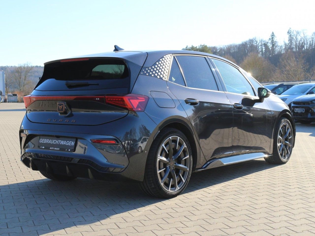 Fahrzeugabbildung CUPRA Born 77 kWh