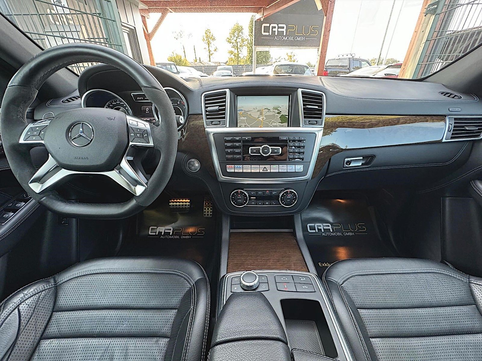 Fahrzeugabbildung Mercedes-Benz ML 63 AMG Drivers Package Designo *Pano*LED*H&K*