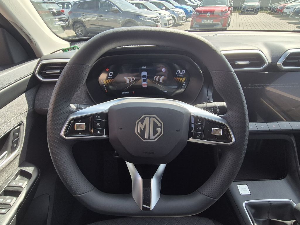 MG ZS