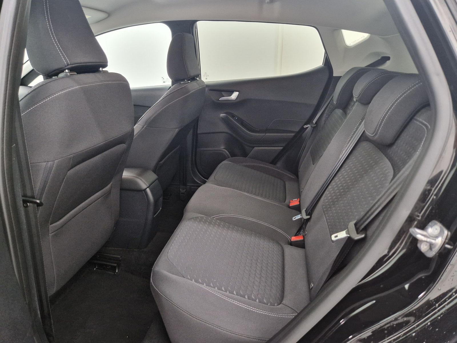 FORD Fiesta  1.0 EcoBoost MHEV Titanium – Bild 8